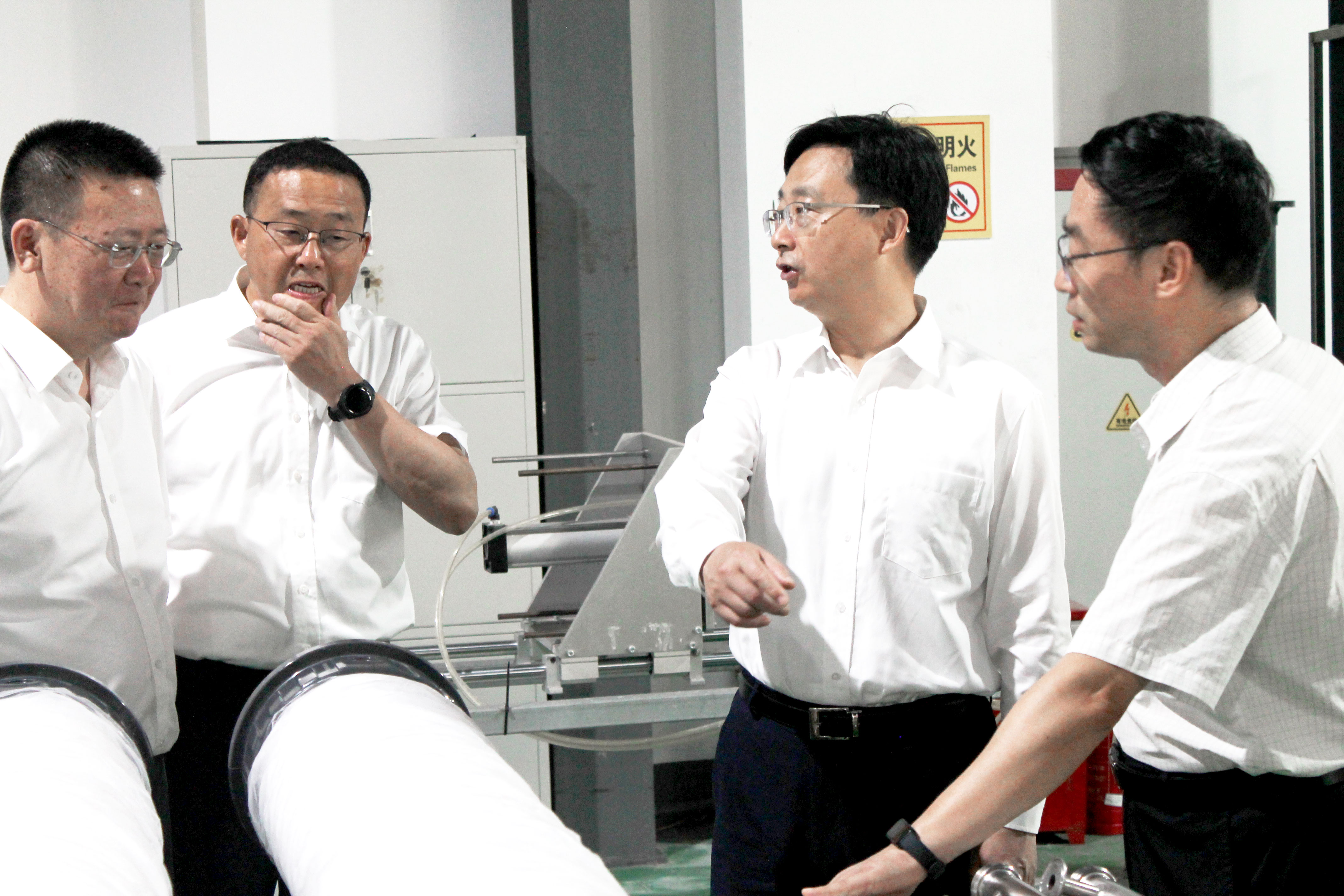 District leaders visited Poseidon New Materials and jointly explored the development of green industry